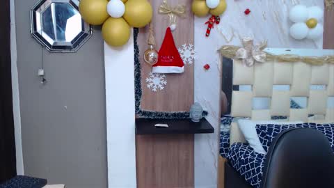 moon_and_fire_ online show from November 21, 6:11 am