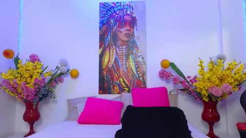 Moon online show from September 15, 7:48 pm