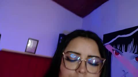 Snapshot of moon_sunflowers chatting on October 10, 4:18 am moon_sunflowers online show from October 10, 4:18 am
