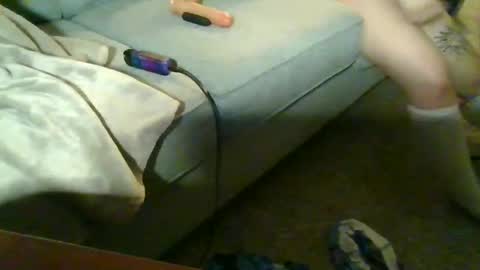 moonbutterfly94 online show from December 27, 8:45 am