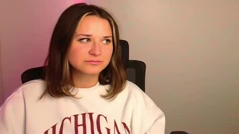 Susanna online show from November 13, 1:47 pm