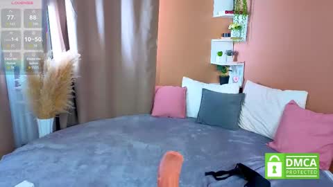 Snapshot of moontongue chatting on September 12, 1:35 pm Trisha online show from September 12, 1:35 pm