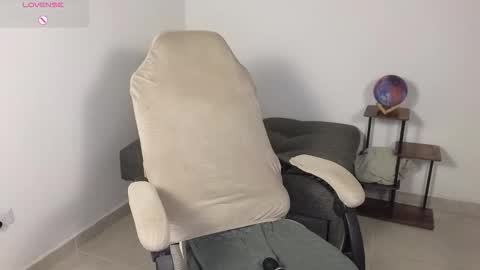 Moon Woman online show from October 25, 5:08 am