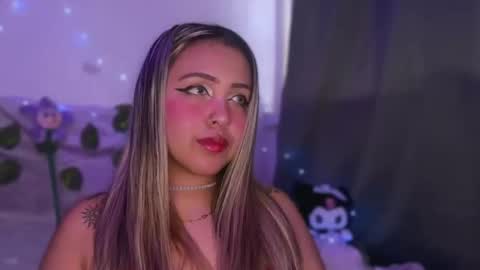 moonxxvelvet online show from February 25, 7:28 pm