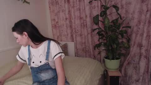 Snapshot of moore_alice chatting on October 6, 10:49 pm moore_alice online show from October 6, 10:49 pm