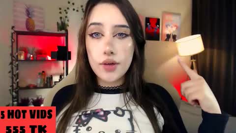Snapshot of moranakit chatting on October 10, 7:58 am Morana Mayer online show from October 10, 7:58 am