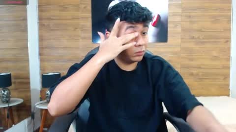 Mou Fly online show from November 20, 12:04 pm