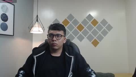 Mou Fly online show from September 26, 11:51 am