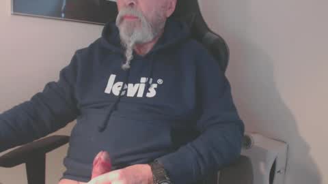 mr_boombastic2021 online show from December 21, 10:50 am