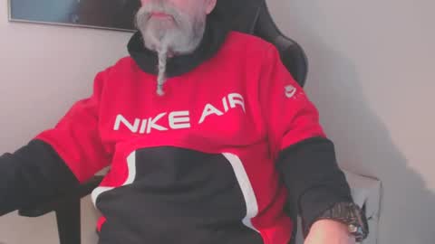 mr_boombastic2021 online show from February 15, 10:33 am