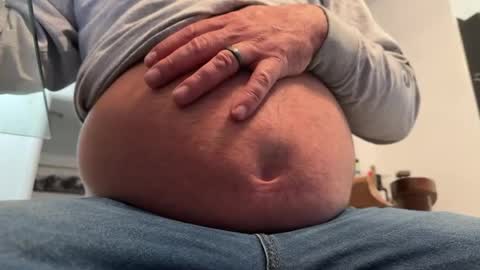 Mr Emm1 online show from April 11, 12:15 am