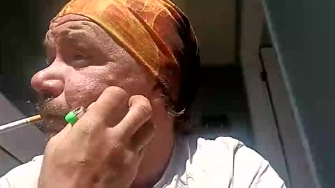 mr_i_ online show from September 22, 11:14 am