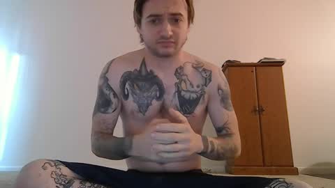 mr_nightfall online show from October 22, 8:32 pm