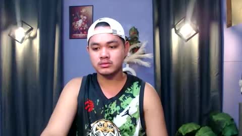Snapshot of mr_olivercummerx chatting on October 5, 1:58 am oliver online show from October 5, 1:58 am