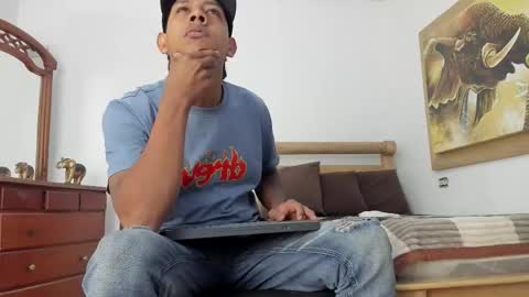 mr_stiven_ online show from February 27, 7:01 am