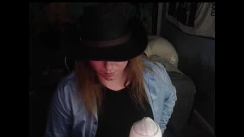 Snapshot of mr_strawberry chatting on October 27, 2:44 am mr_strawberry online show from October 27, 2:44 am