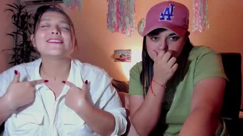 Laura online show from December 5, 11:23 pm
