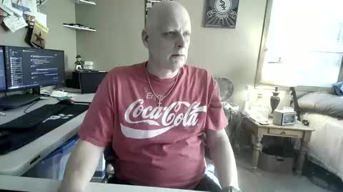 Snapshot of mrclean_55 chatting on October 16, 8:18 pm MrClean55 online show from October 16, 8:18 pm