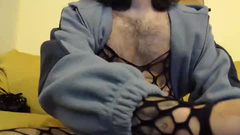 I am  online show from December 5, 2:26 pm