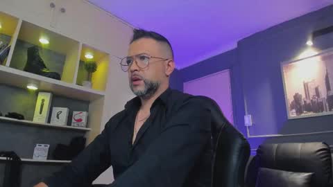 MrFrank. online show from November 18, 11:46 am