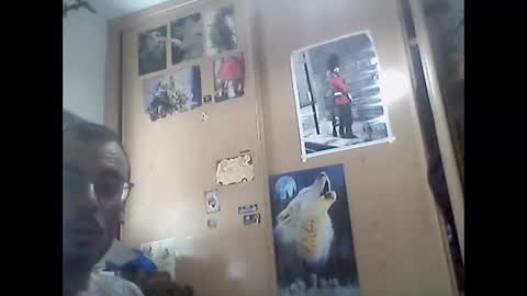 Snapshot of mrfumao chatting on October 1, 11:20 am mrfumao online show from October 1, 11:20 am