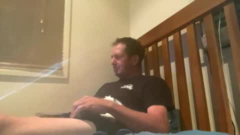 Snapshot of mrgray11xxx chatting on February 11, 3:40 pm mrgray11xxx aussie online show from February 11, 3:40 pm