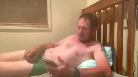 Snapshot of mrgray11xxx chatting on February 21, 9:34 am mrgray11xxx aussie online show from February 21, 9:34 am