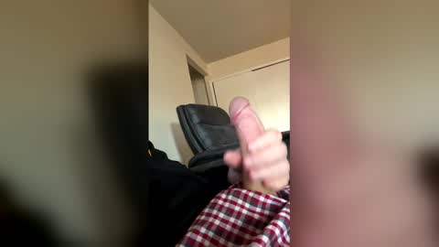 mrgummybear18 online show from December 21, 8:37 pm