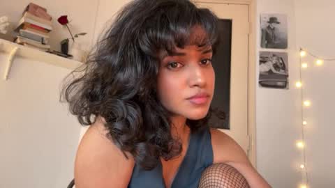 mriea_ online show from February 16, 4:43 am