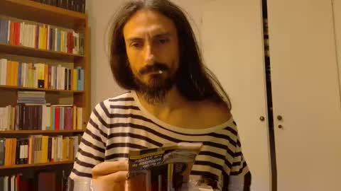 Snapshot of mrkurt86 chatting on December 10, 5:33 pm mrkurt86 online show from December 10, 5:33 pm