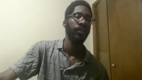Snapshot of mrlonely1995 chatting on December 30, 11:17 pm or Terrance Sometimes Lil Tease online show from December 30, 11:17 pm