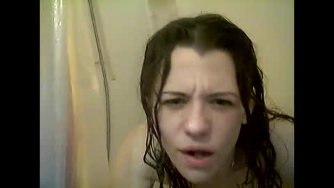 Snapshot of mrmagillacutty chatting on January 19, 2:36 am Jacob Matthew online show from January 19, 2:36 am
