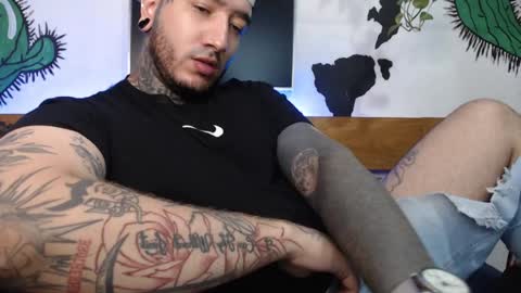 mrmanny__ online show from February 1, 6:21 am