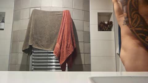 mrnymphoxo online show from February 15, 5:11 pm