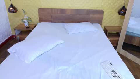 mrs_buttocks online show from September 12, 3:03 pm