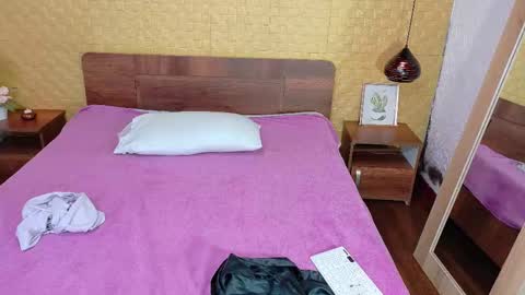 mrs_buttocks online show from March 11, 1:56 pm