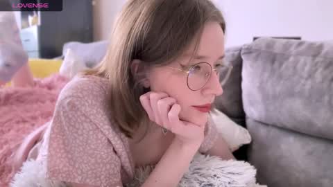 ms_christiana online show from February 3, 9:02 am