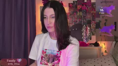 Dita online show from January 10, 1:11 am