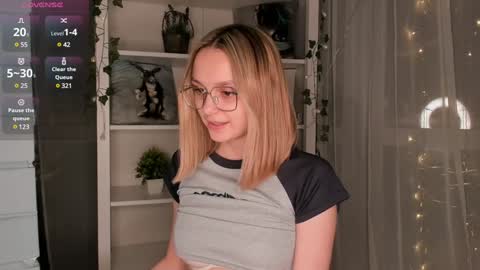 Snapshot of ms_elizabethqueen chatting on January 27, 9:22 pm Elizabeth online show from January 27, 9:22 pm
