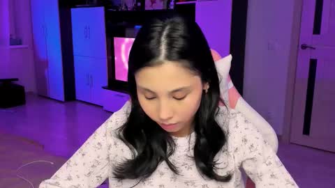 ms_emily_ online show from February 15, 6:39 pm