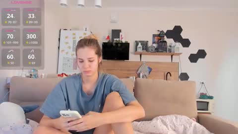 Snapshot of ms_foryou chatting on September 19, 3:54 am Ms ForYOU online show from September 19, 3:54 am