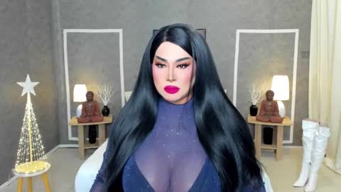 Snapshot of ms_lhadycummer chatting on December 16, 10:18 am Samantha online show from December 16, 10:18 am