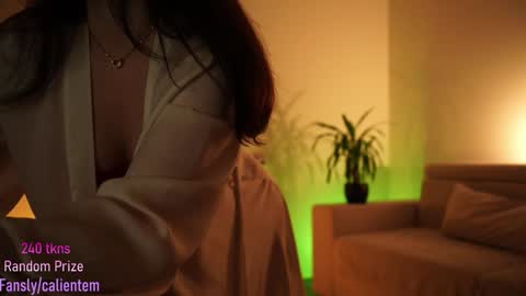 Your M online show from February 21, 2:09 pm