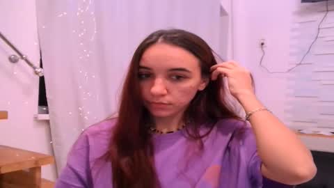 Snapshot of ms_sophiee chatting on December 12, 6:42 pm ms_sophiee online show from December 12, 6:42 pm