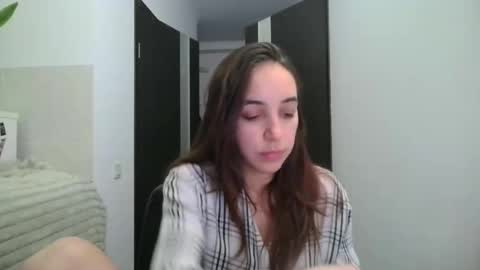 ms_sophiee online show from January 8, 8:36 pm