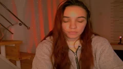 Snapshot of ms_sophiee chatting on December 28, 6:18 pm ms_sophiee online show from December 28, 6:18 pm