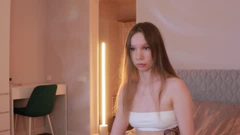 Snapshot of msaura chatting on October 17, 7:12 am Svetlana  online show from October 17, 7:12 am
