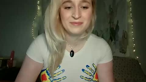 msclairewhatever online show from November 7, 7:49 pm