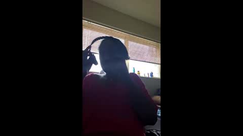 msmechocolate online show from February 22, 7:05 pm