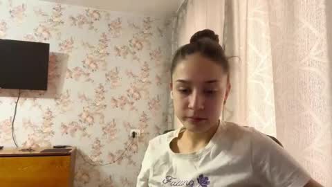 Tia online show from February 24, 6:49 am